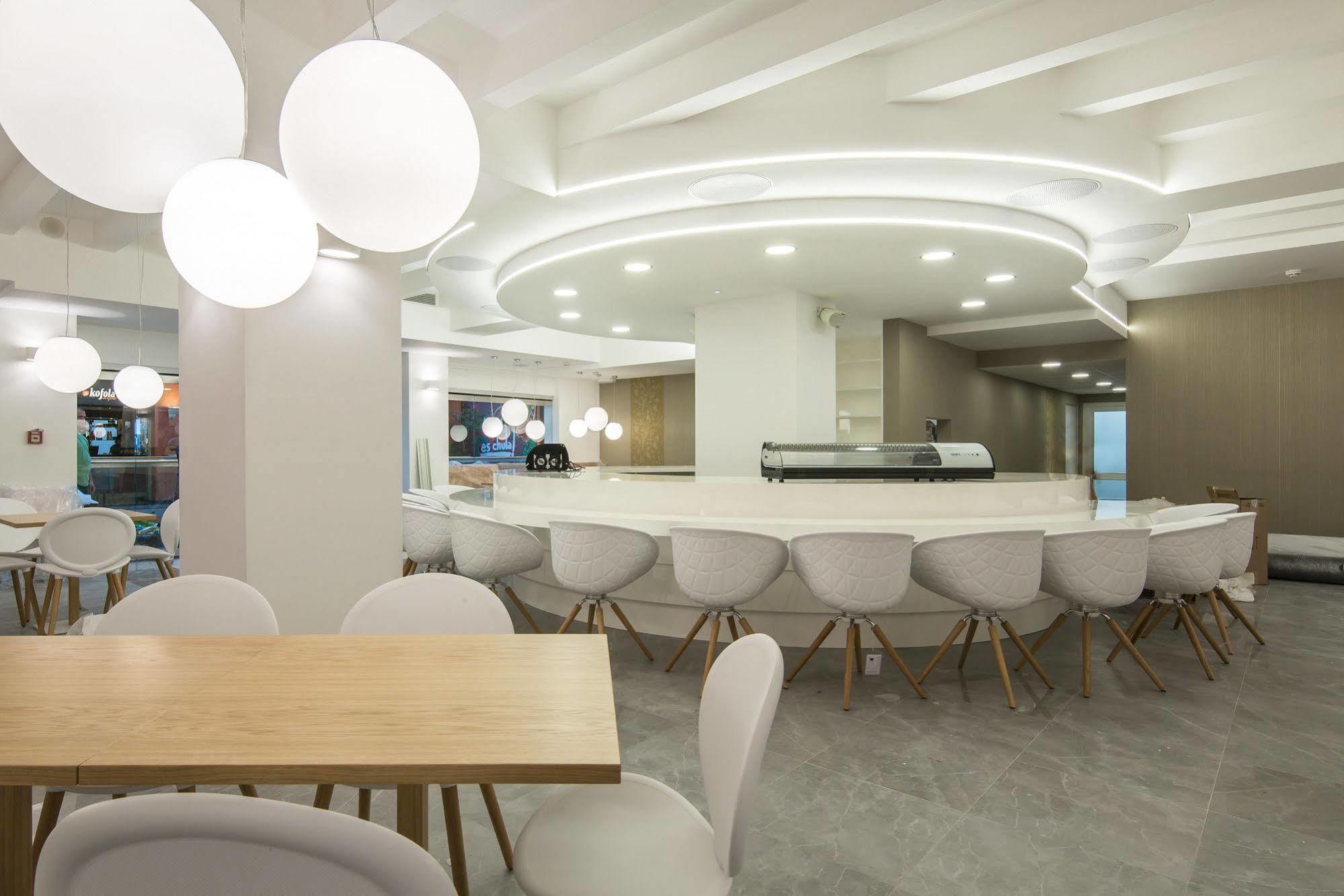 Merchants Crown Suites And Spa Praga Exterior foto The restaurant